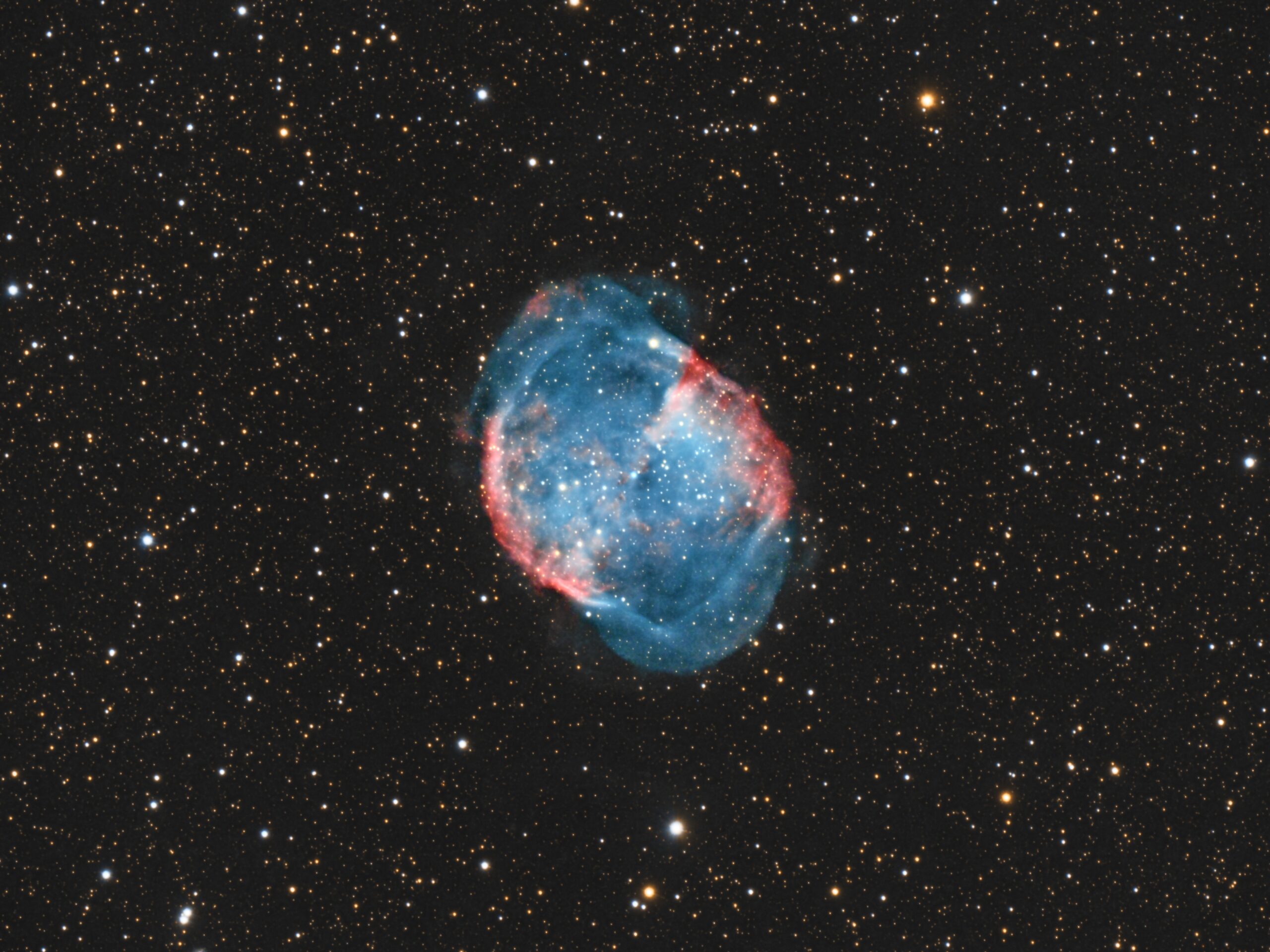 M 27 (Dumbbell Nebula)