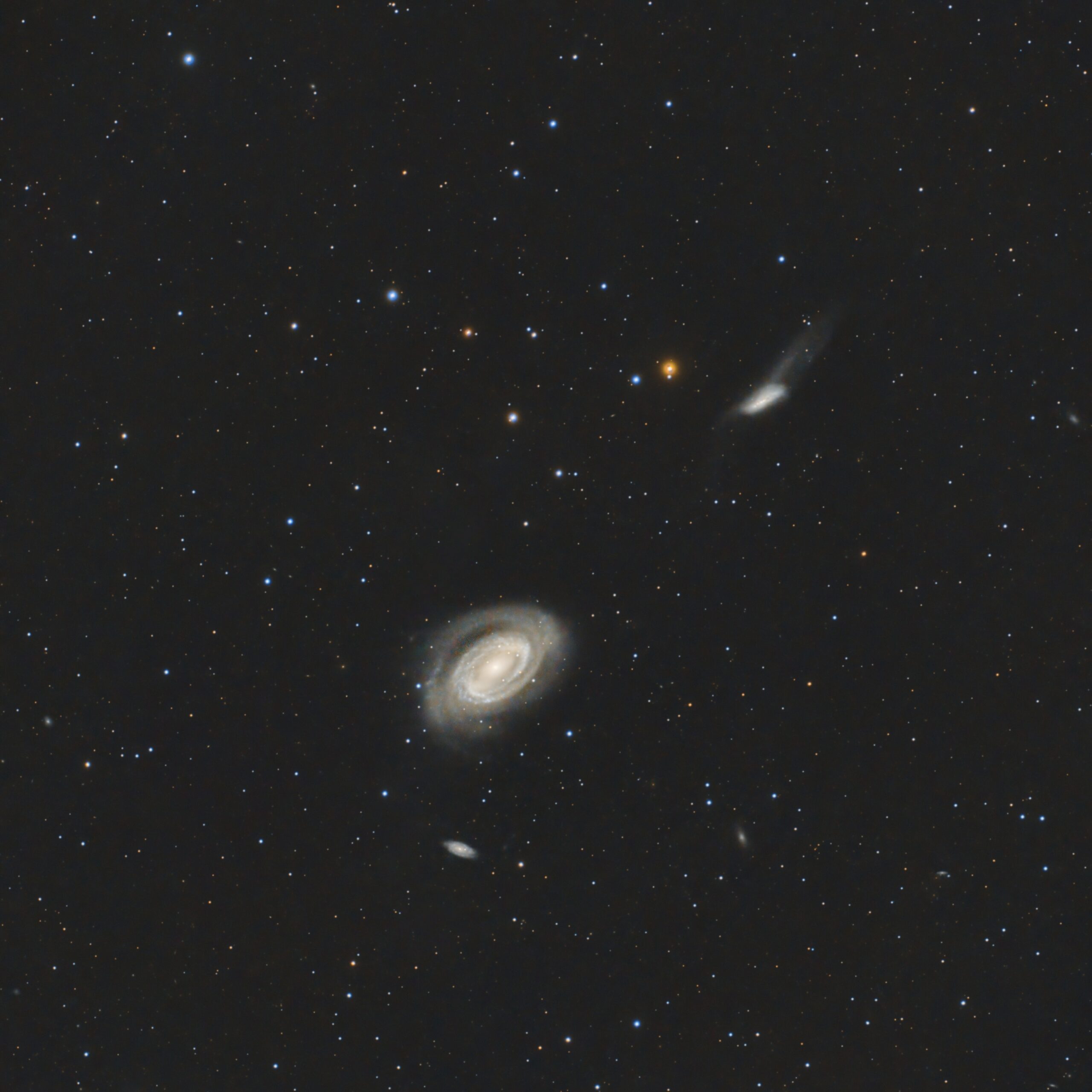 NGC 4725, NGC 4747