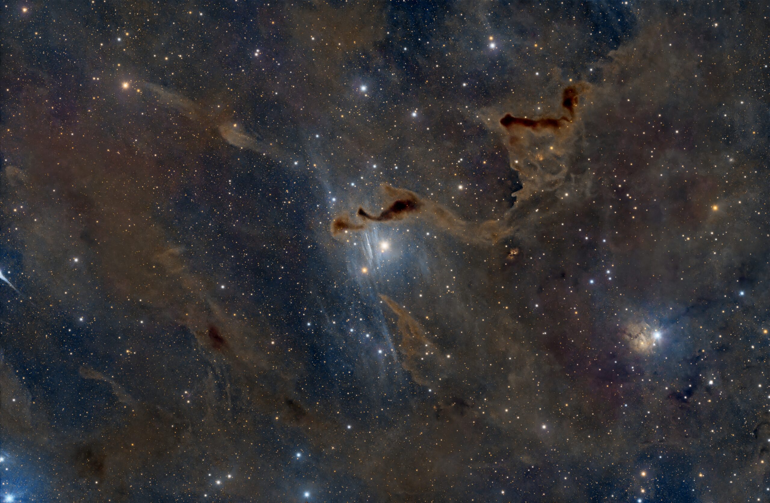 vdB 9, vdB 7 and The Helping Hand